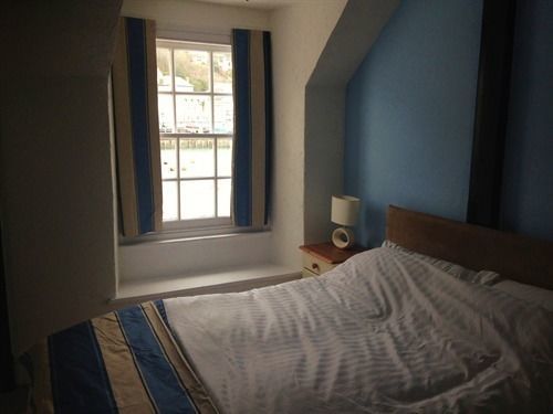 Harbour Moon Inn Лу Екстериор снимка